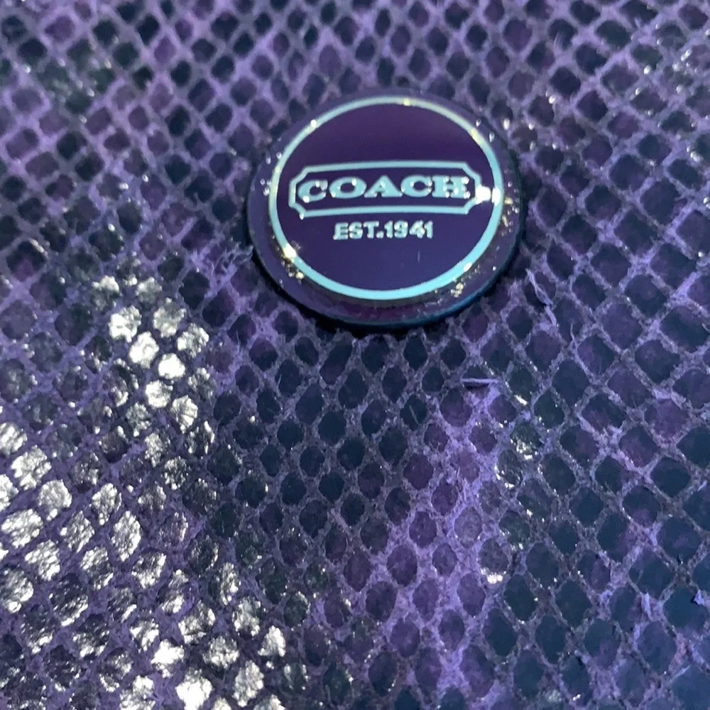Coach purple leather embossed snakeskin clutch - Picture 2 of 5